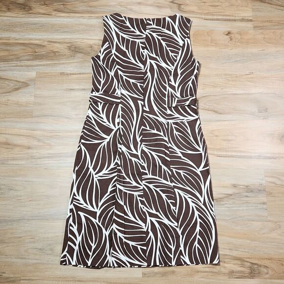 🔹️George by Mark Eisen Brown & Cream Leaf Print Fitted Dress w/Pockets Size 4 - Picture 2 of 12
